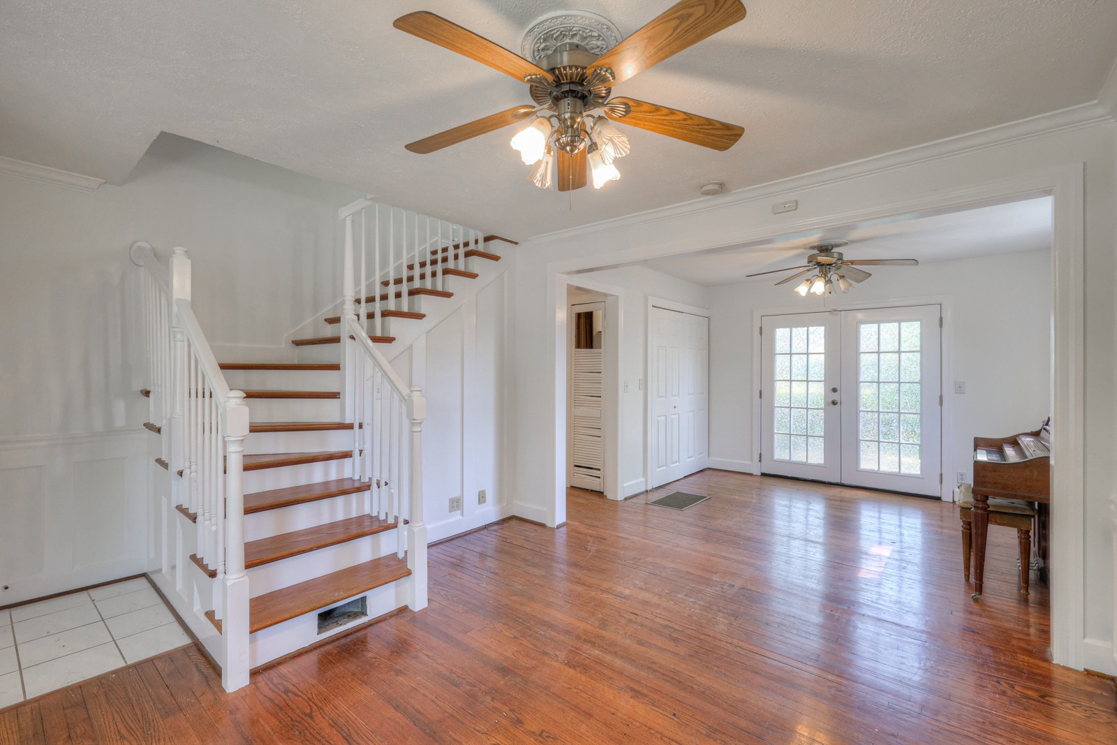 1205 Kermit Dr