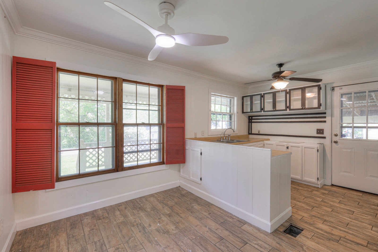 1205 Kermit Dr