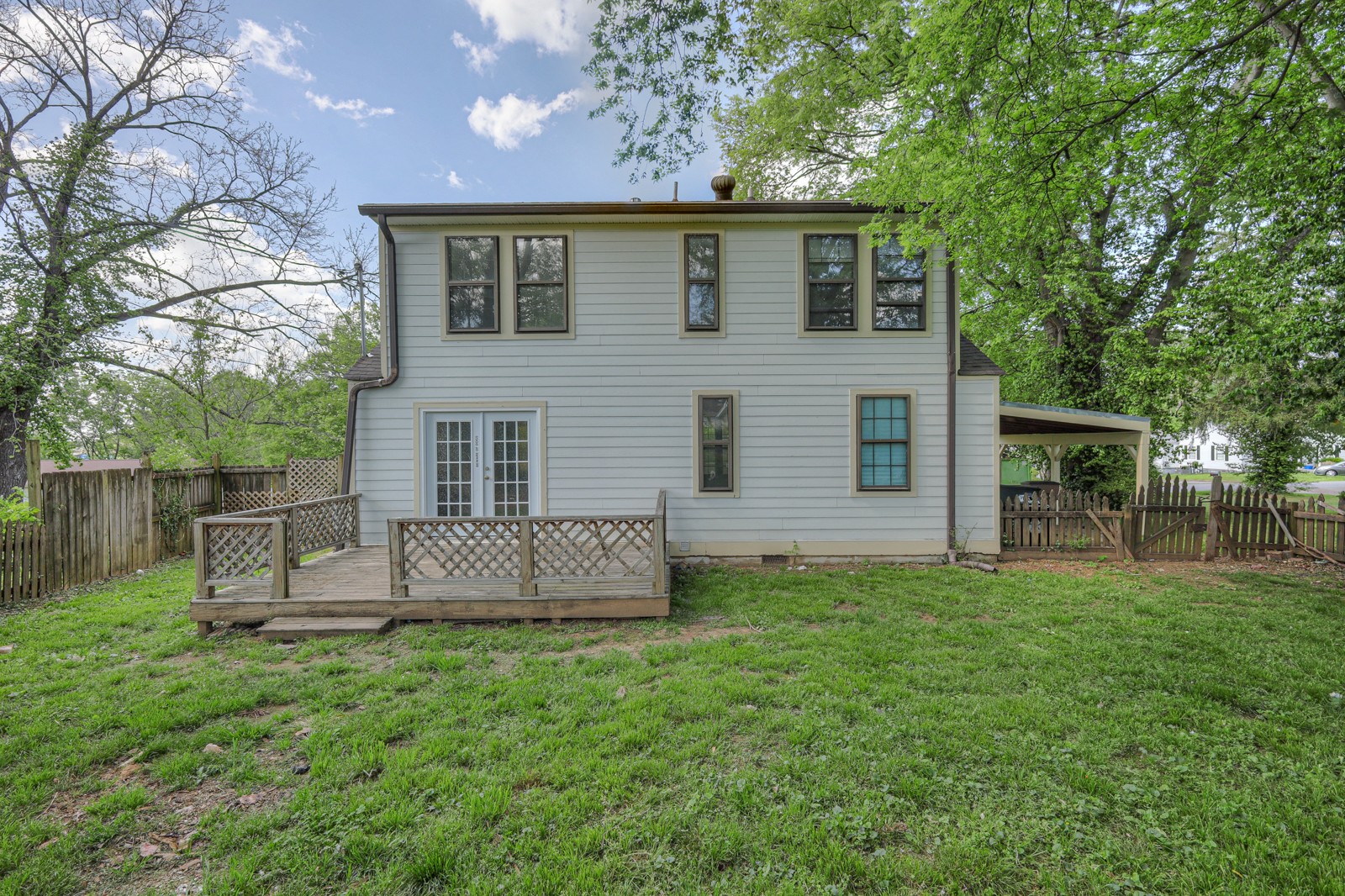 1205 Kermit Dr