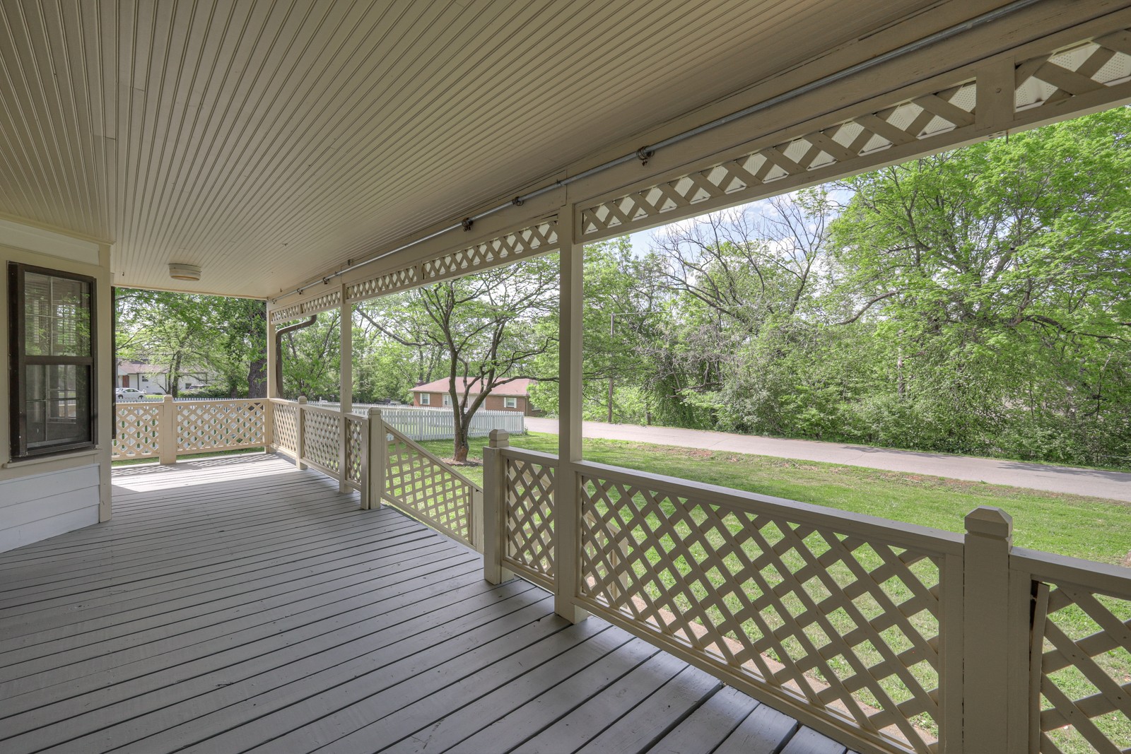 1205 Kermit Dr