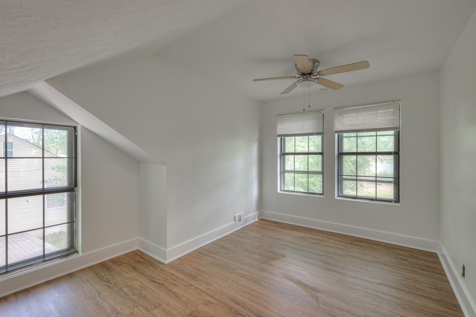 1205 Kermit Dr