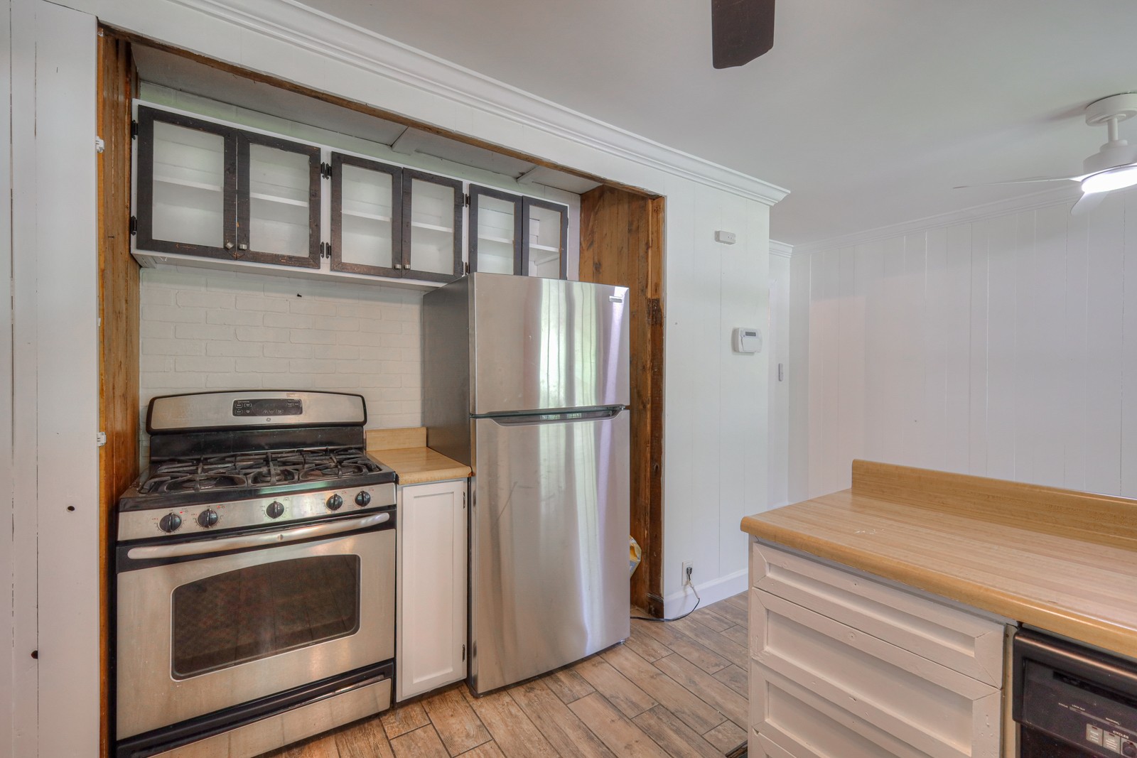 1205 Kermit Dr