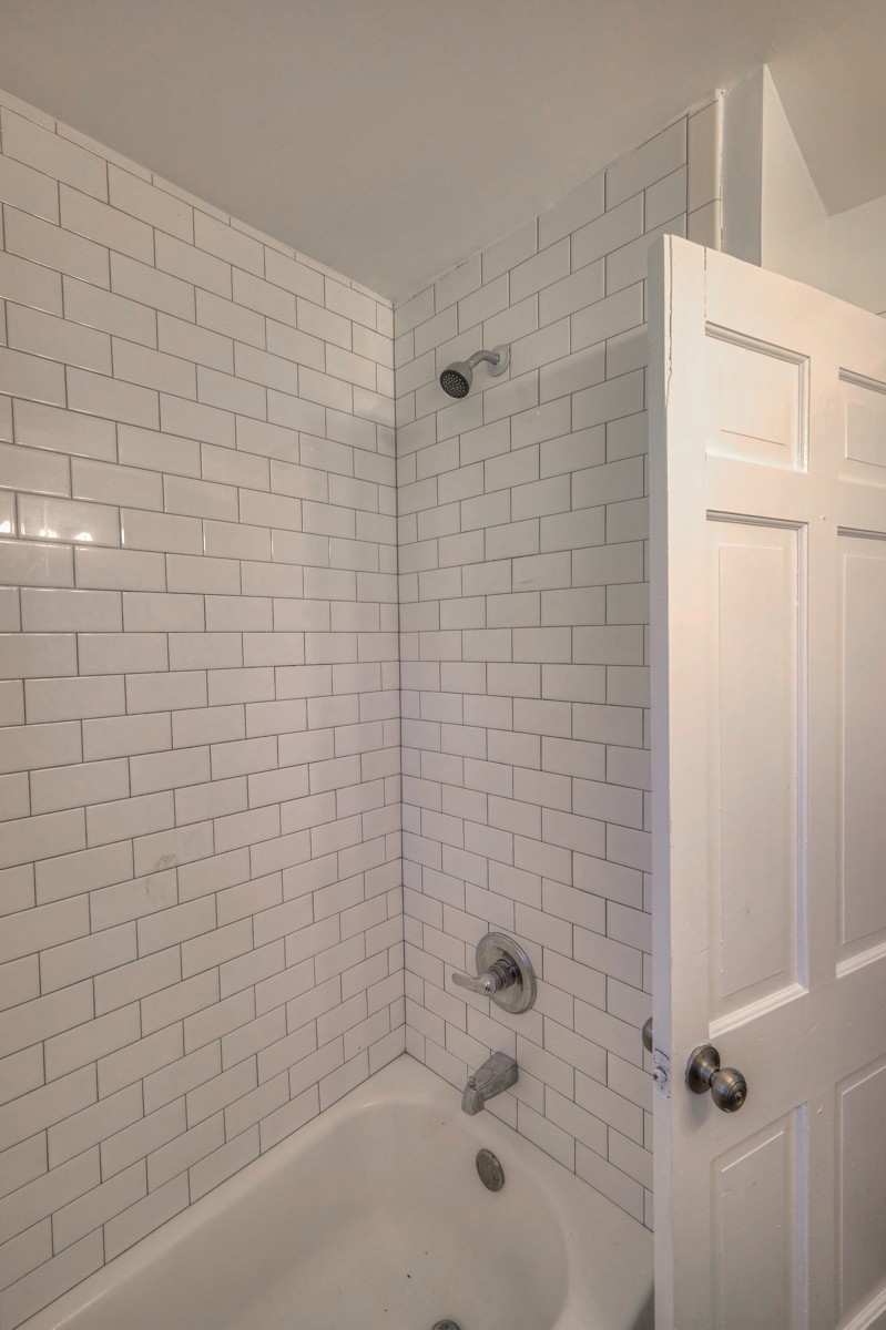 1205 Kermit Dr