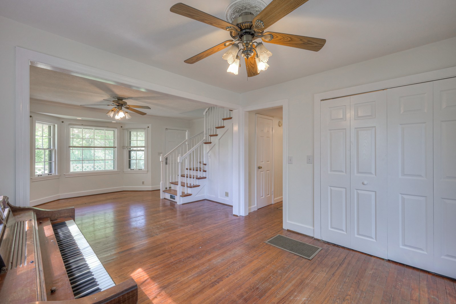 1205 Kermit Dr