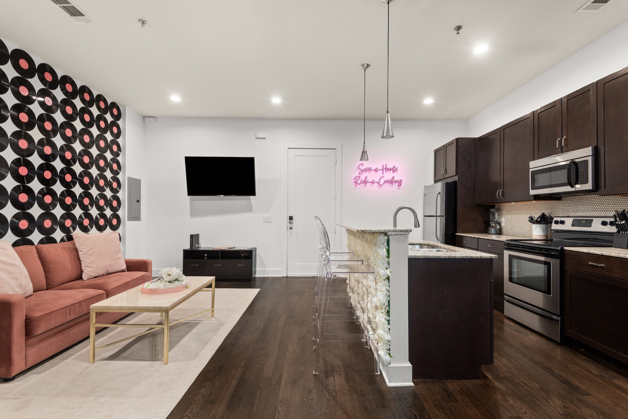 210 30th Avenue, N Unit: 409