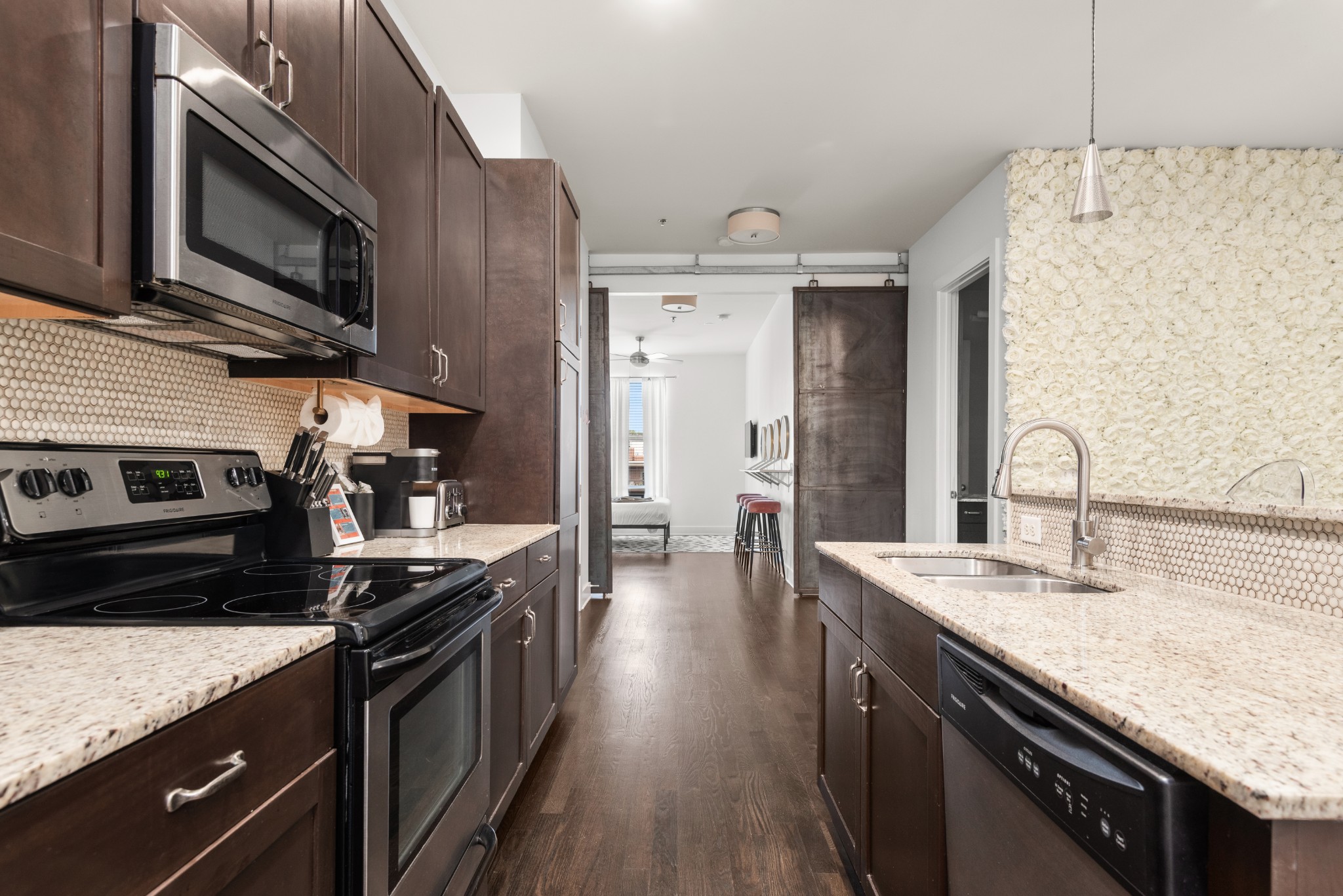 210 30th Avenue, N Unit: 409