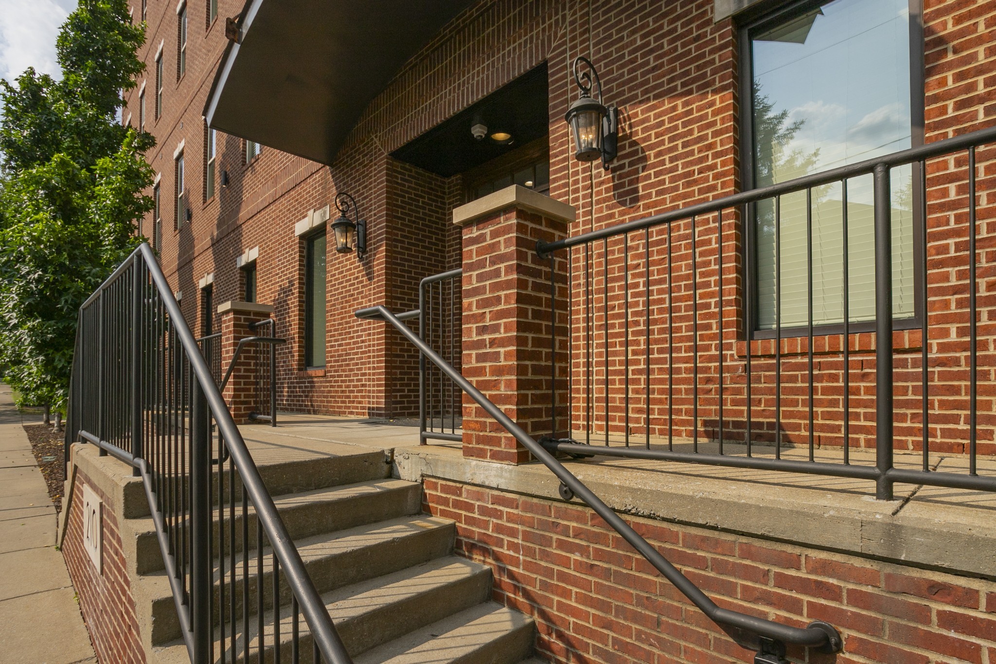 210 30th Avenue, N Unit: 409