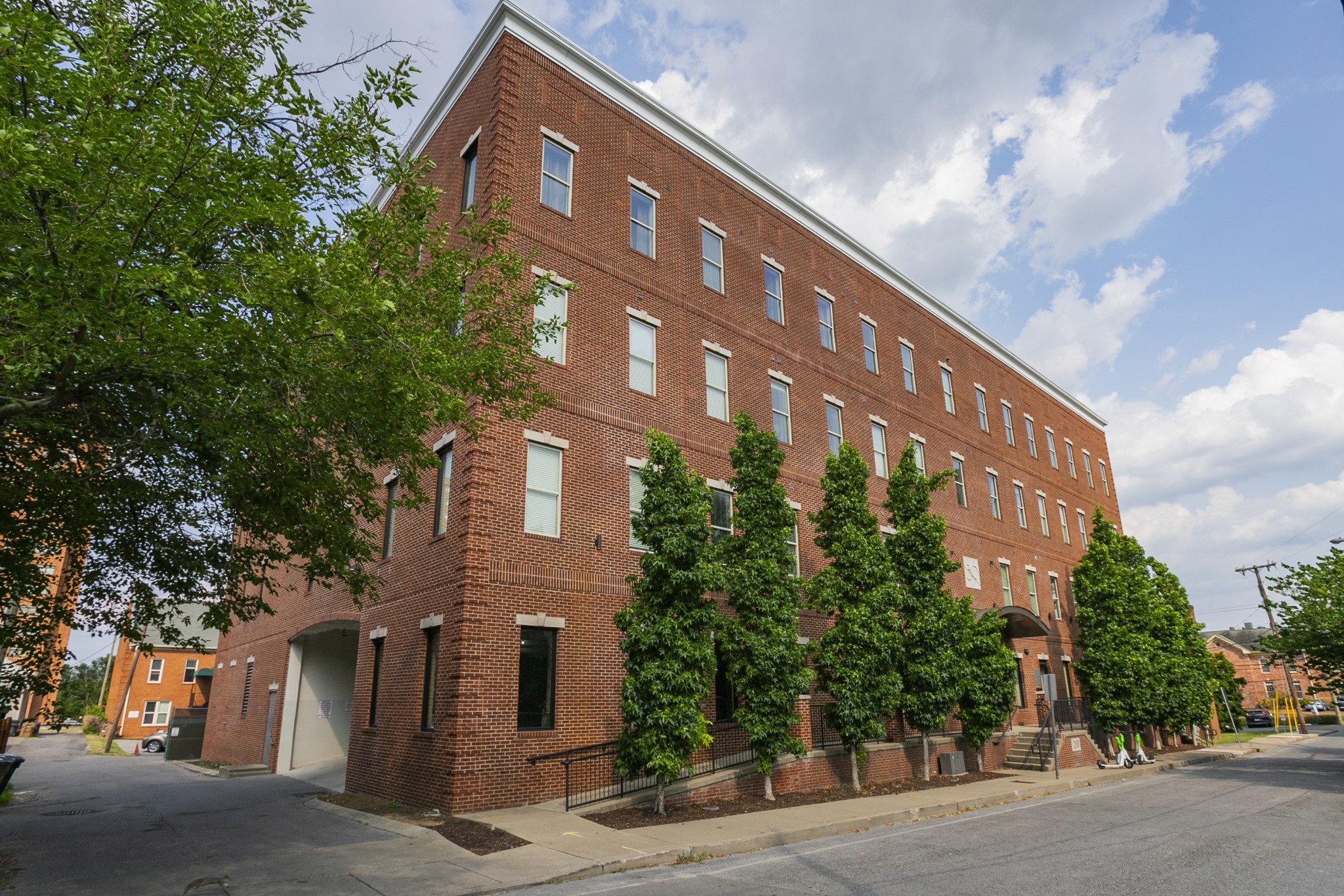 210 30th Avenue, N Unit: 409