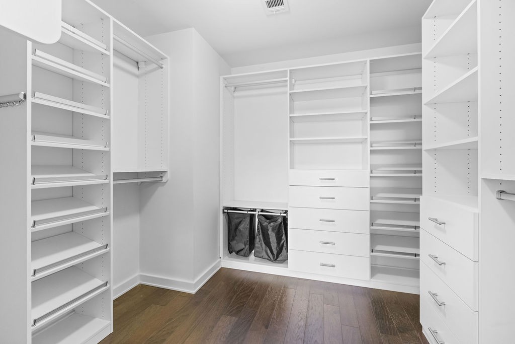 1212 Laurel St Unit: 204