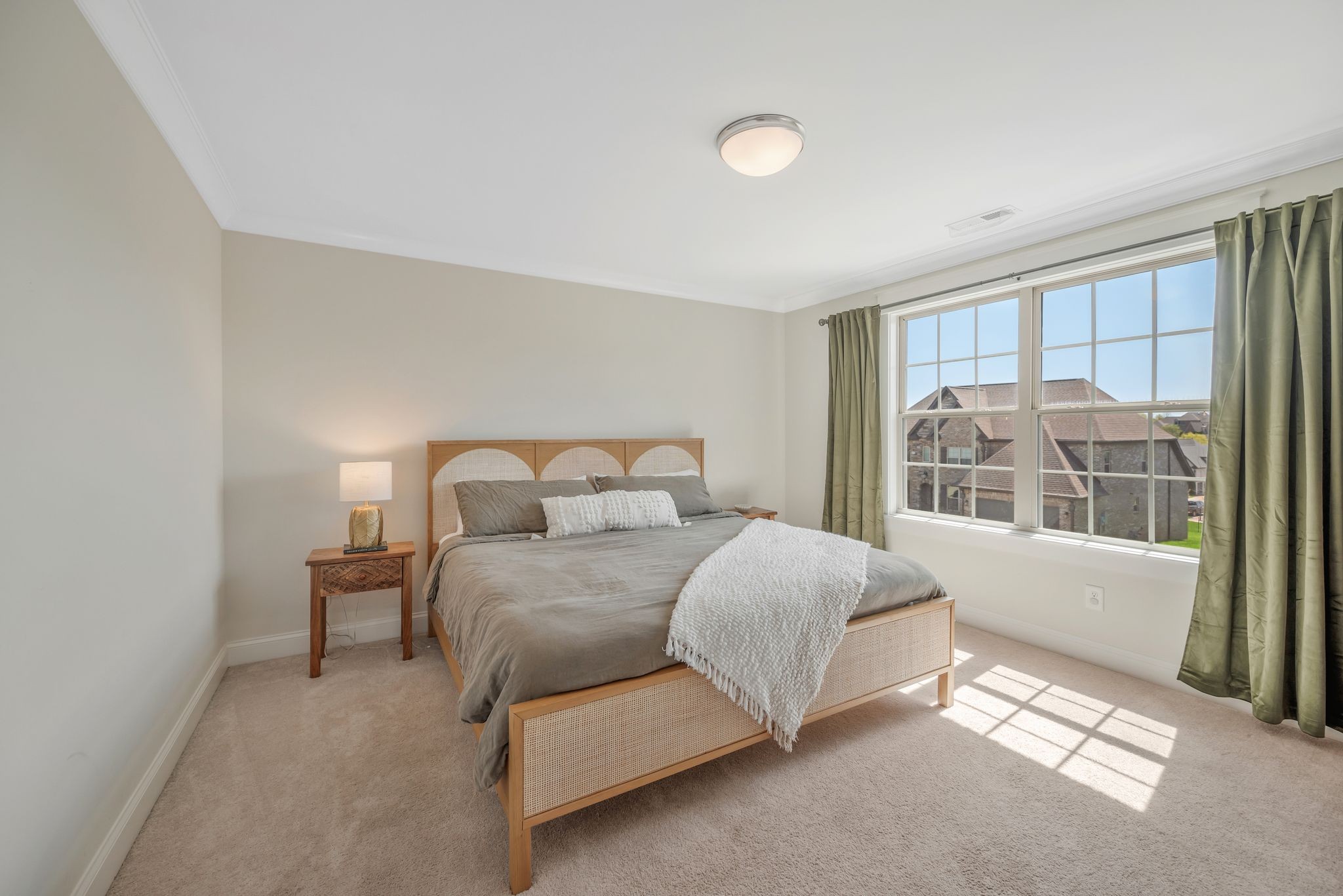 1009 Alpaca Dr