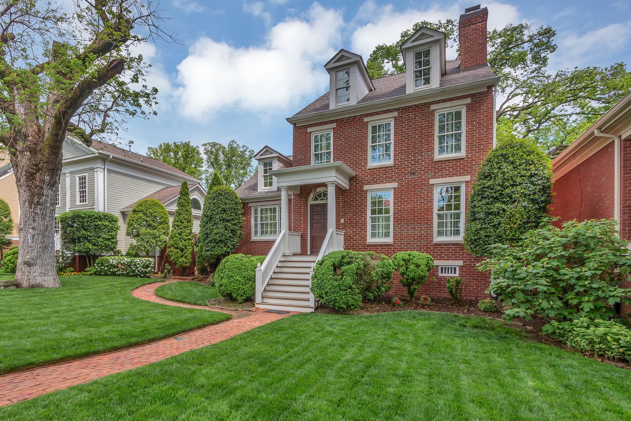 234 Myles Manor Ct
