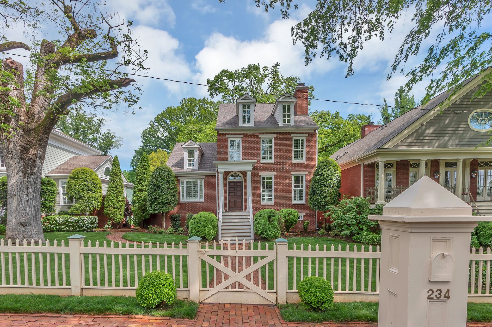 234 Myles Manor Ct