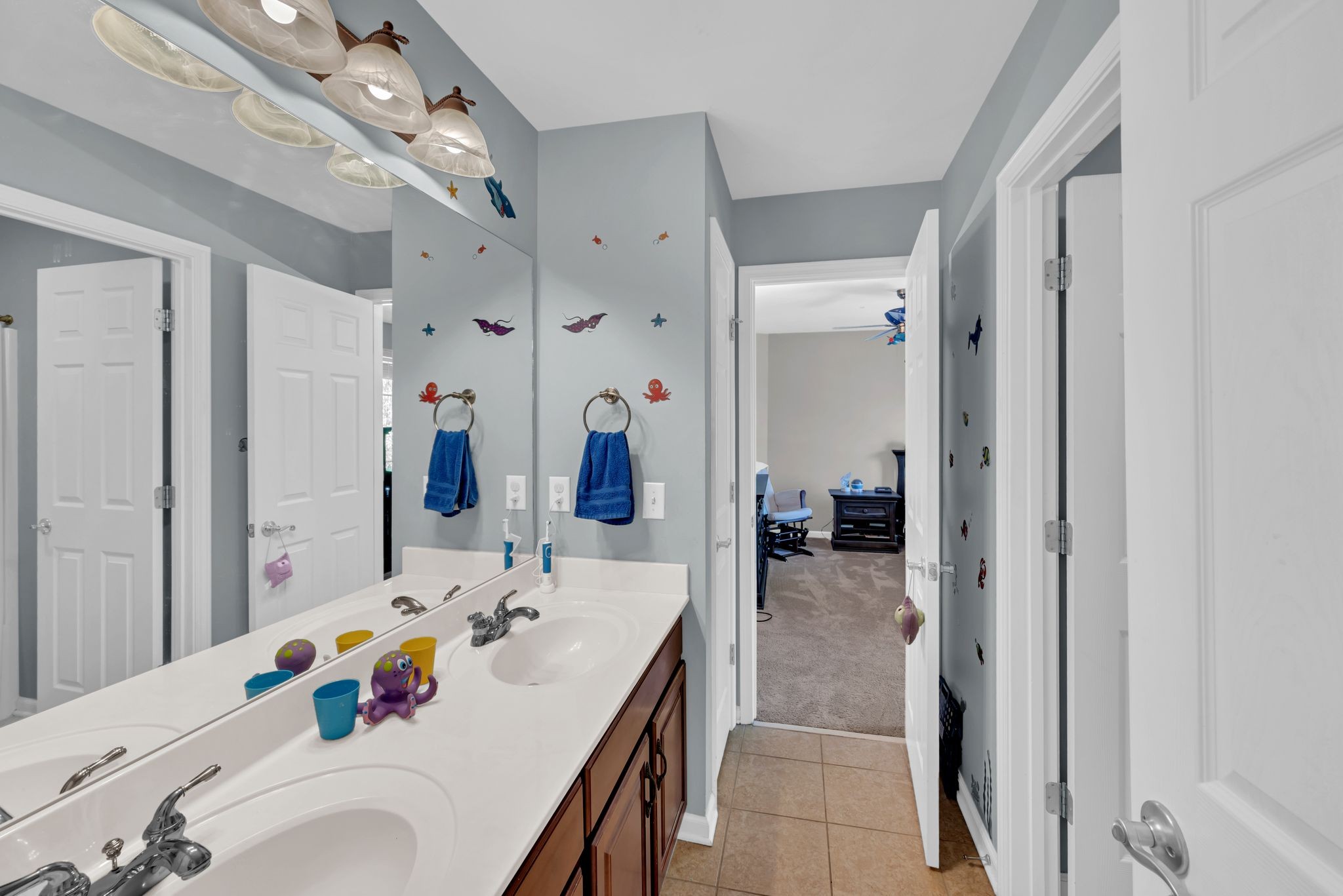 3061 Oxford Glen Dr