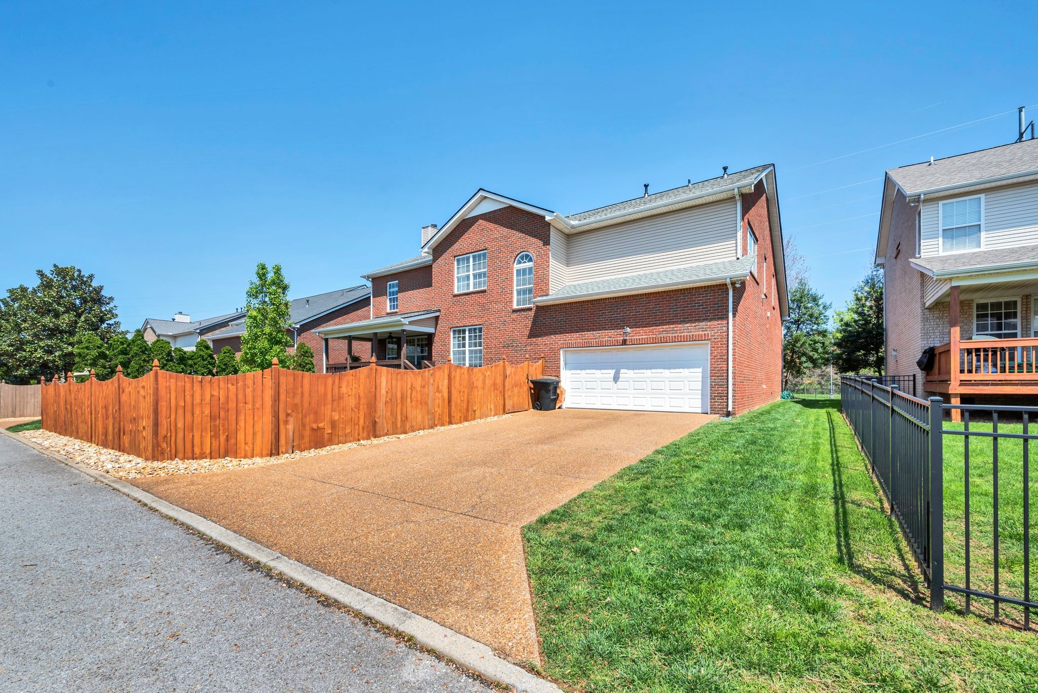 3061 Oxford Glen Dr