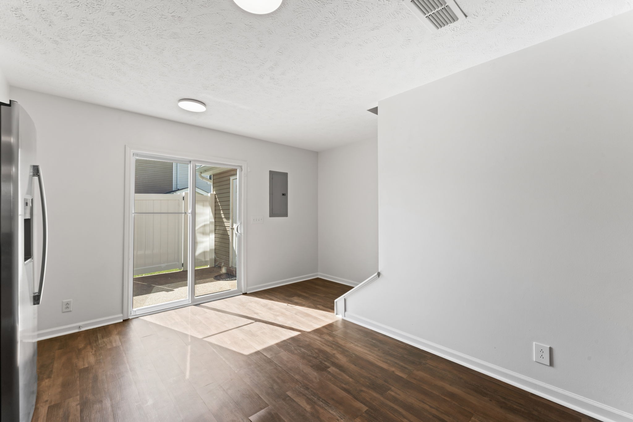 1303 Vermont Ct