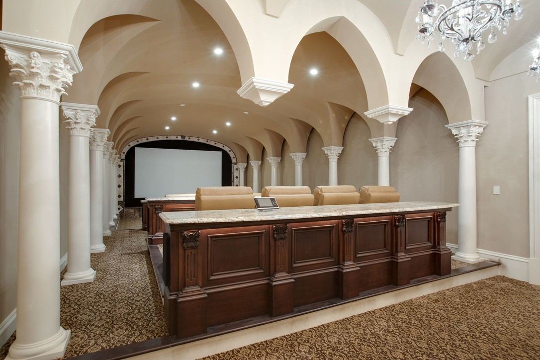 2423 Hidden River Ln