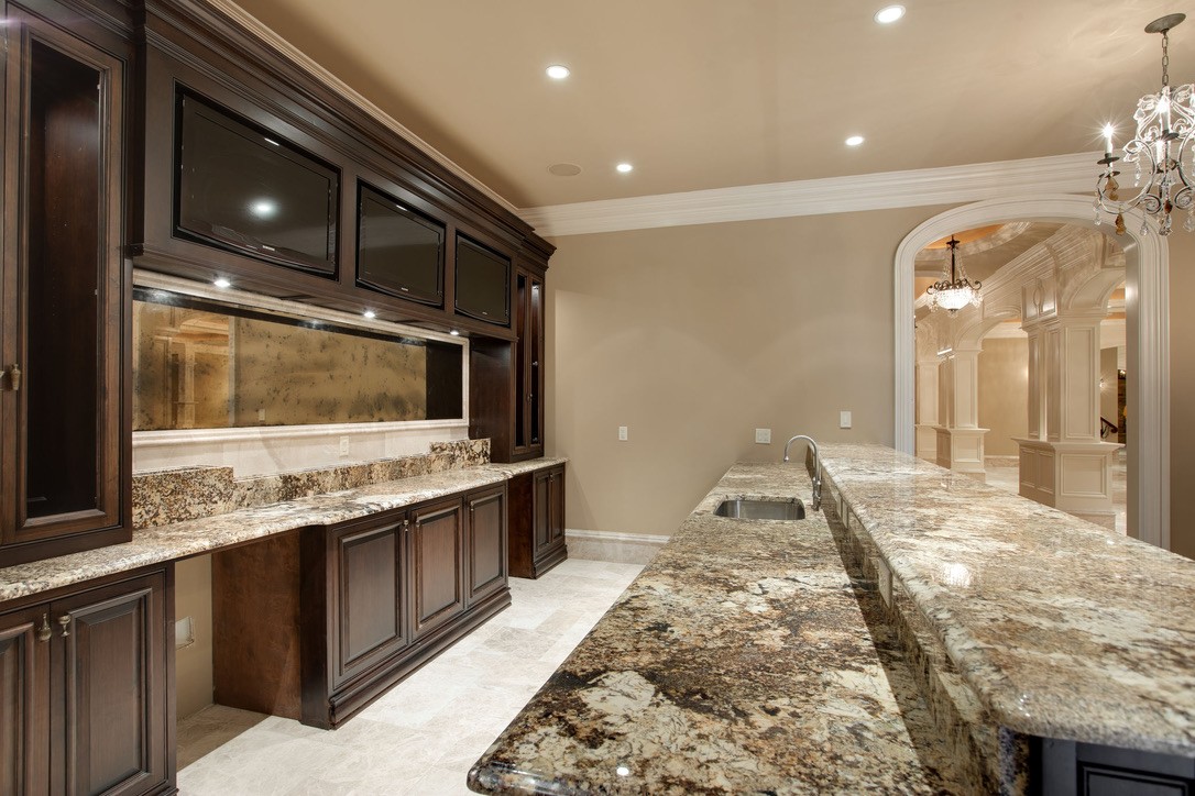 2423 Hidden River Ln