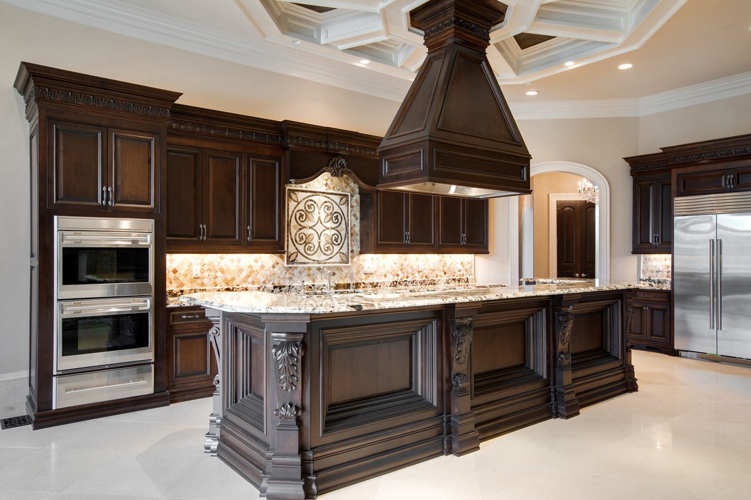 2423 Hidden River Ln