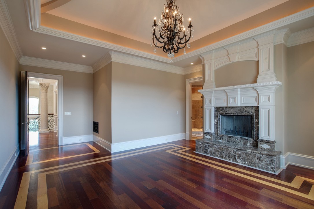 2423 Hidden River Ln