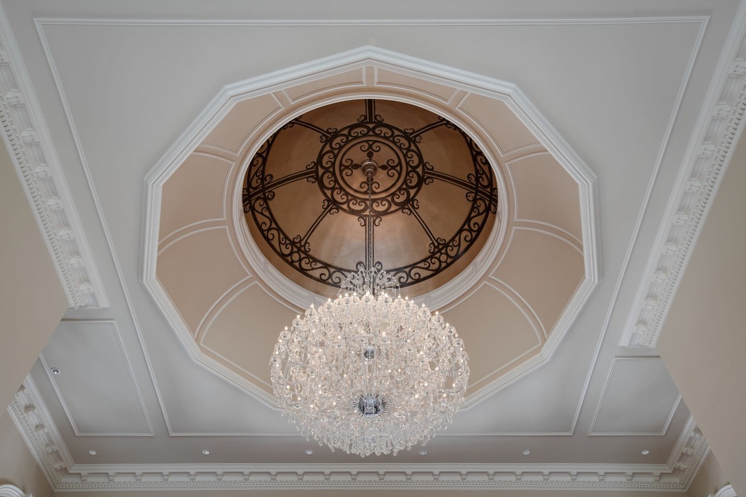 2423 Hidden River Ln