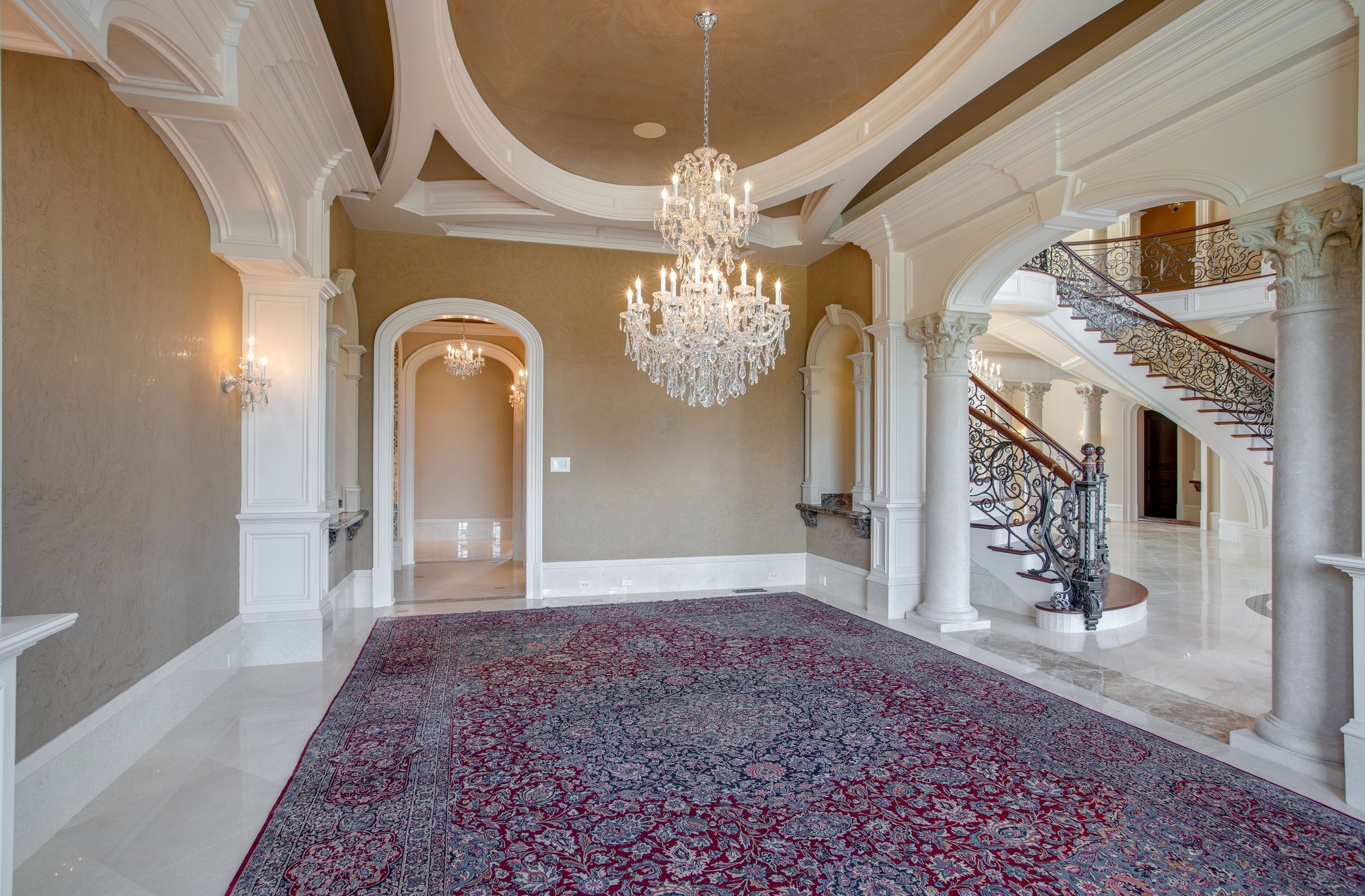 2423 Hidden River Ln