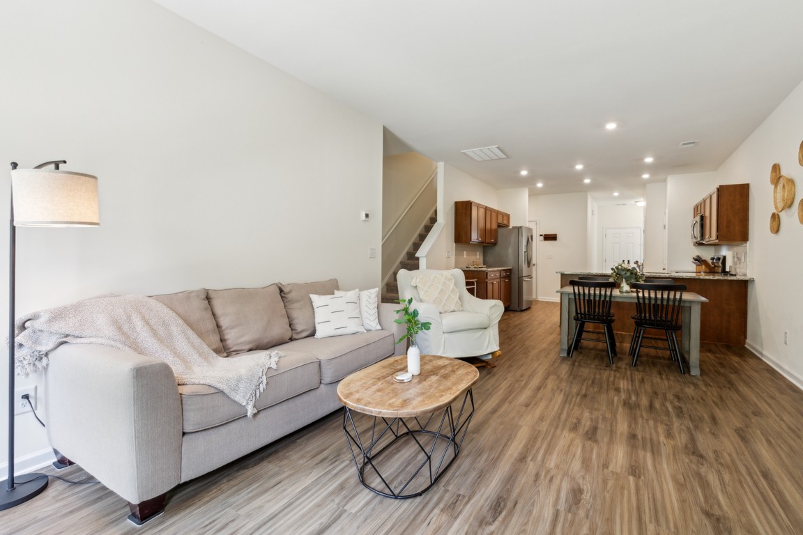 103 Townsend Ave