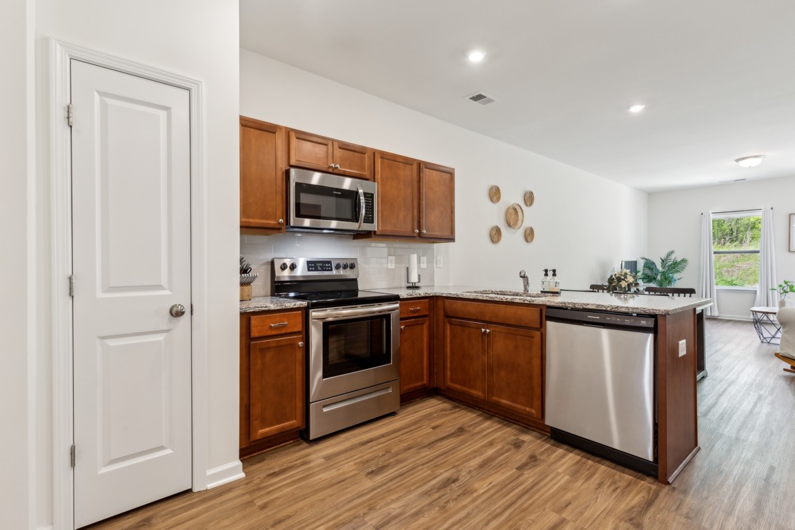 103 Townsend Ave