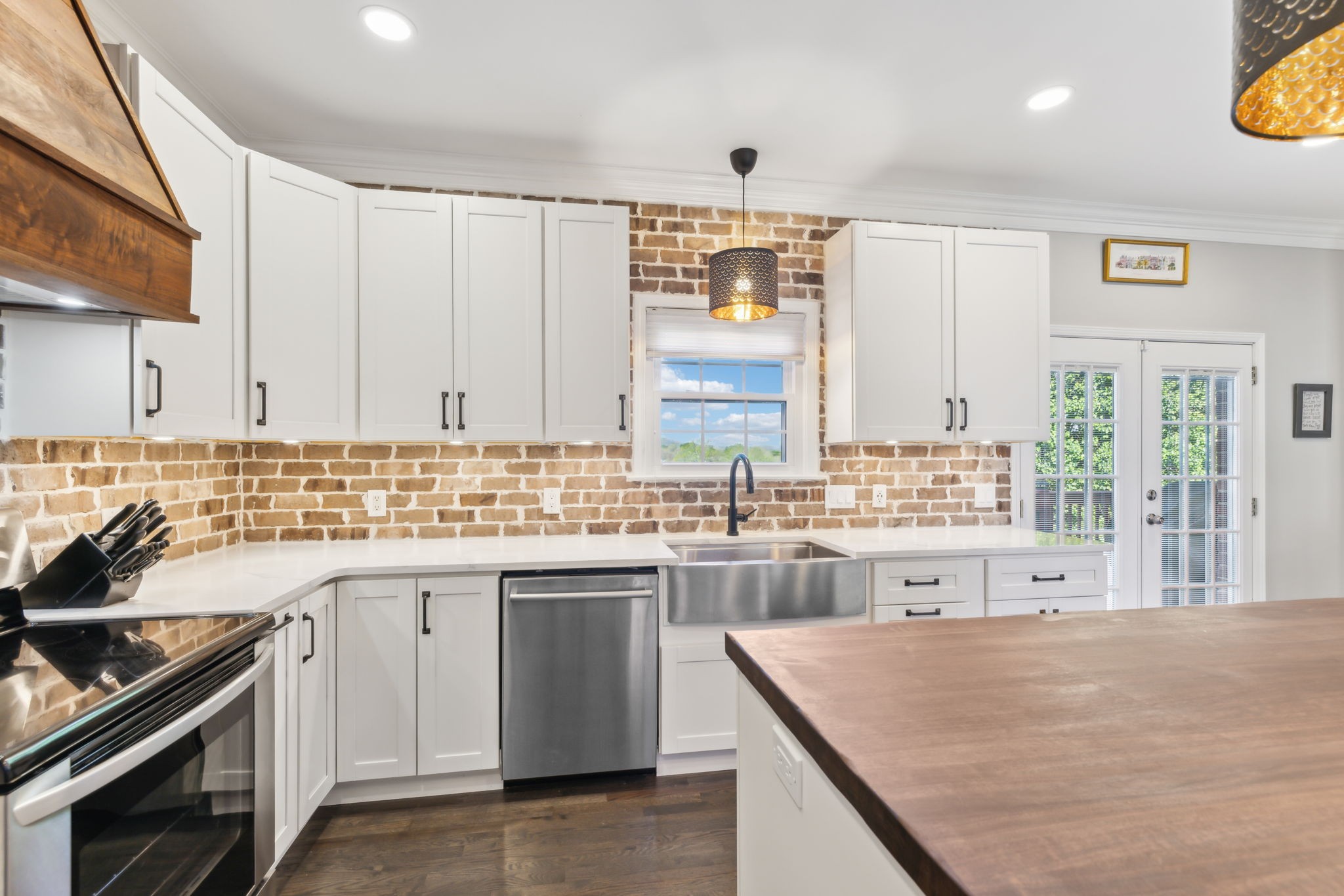 1405 Governors Ridge Ct