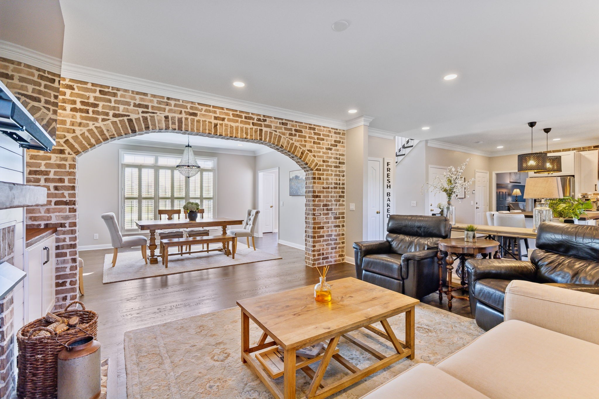 1405 Governors Ridge Ct