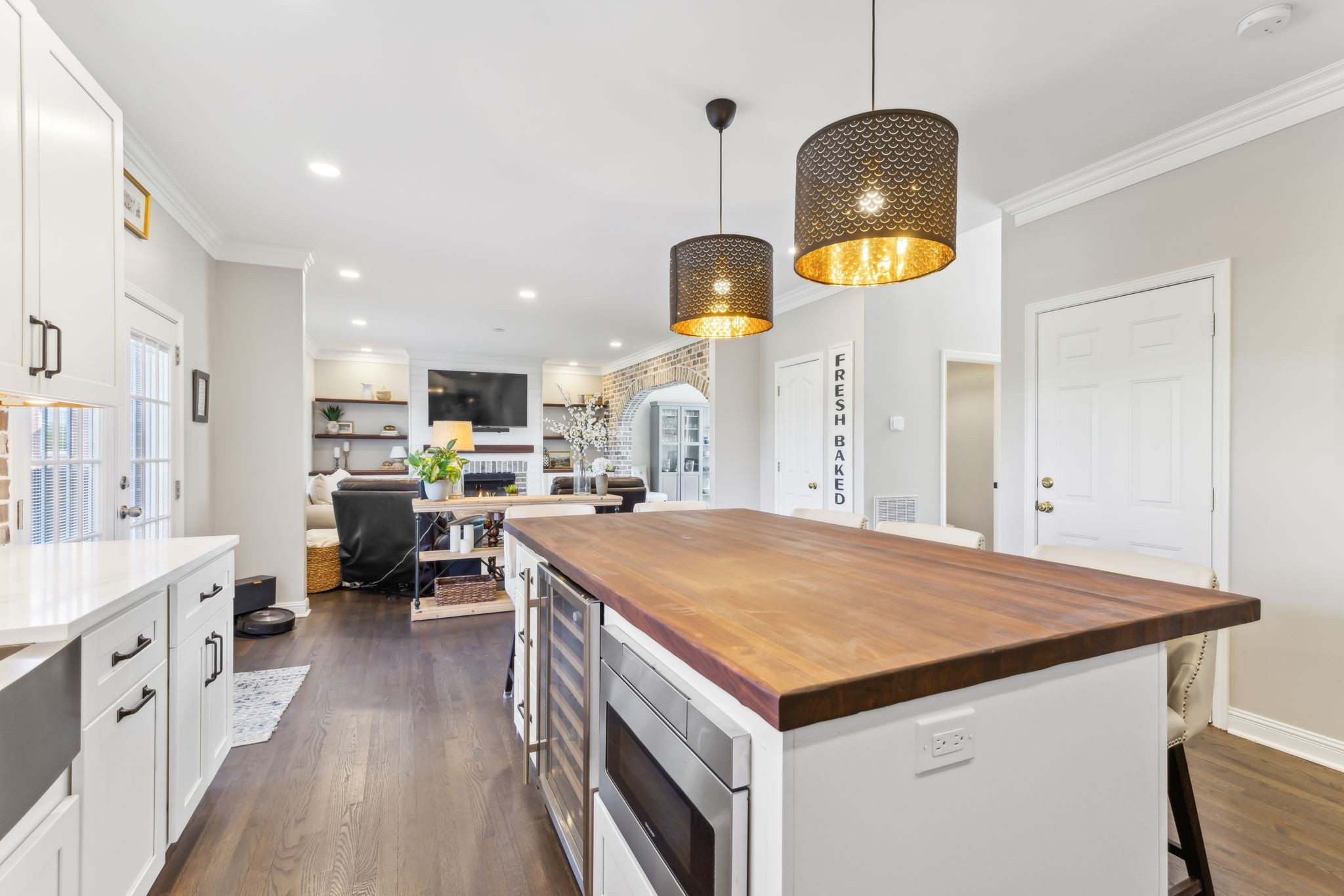 1405 Governors Ridge Ct