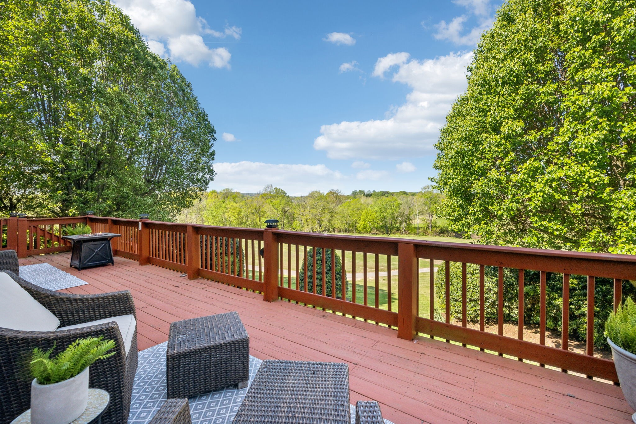 1405 Governors Ridge Ct