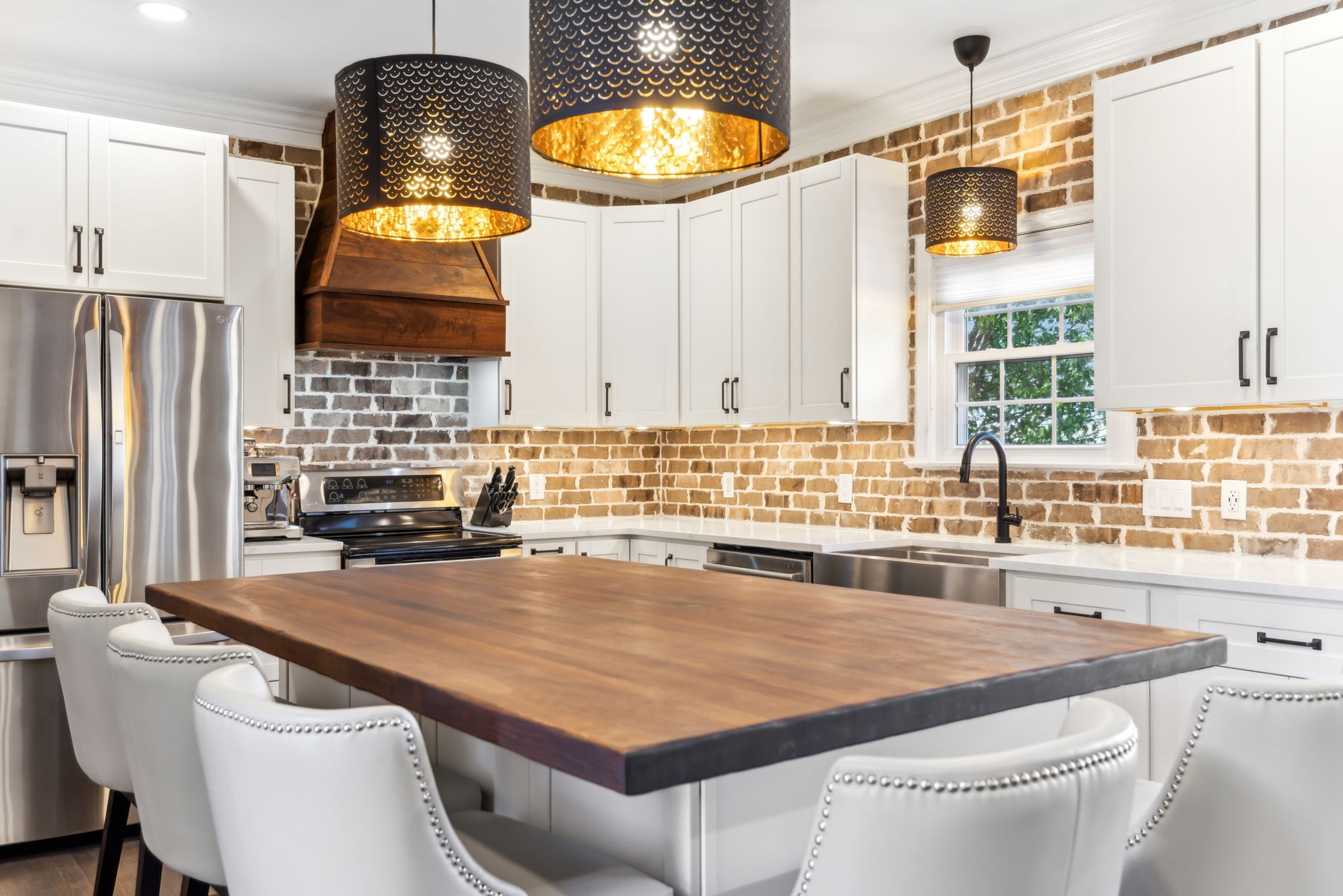 1405 Governors Ridge Ct