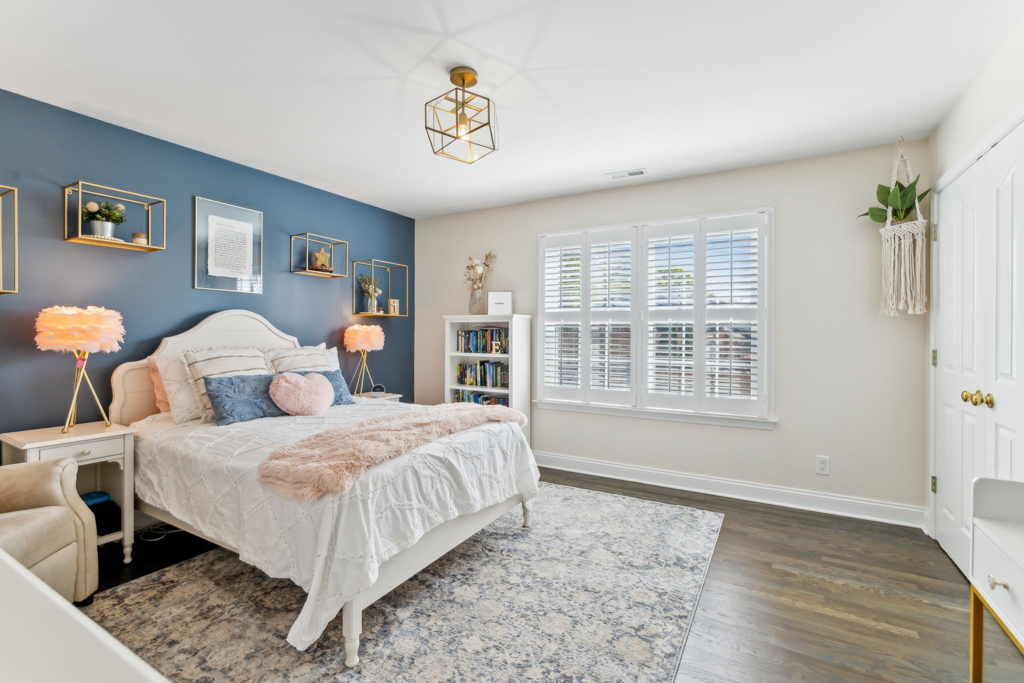 1405 Governors Ridge Ct