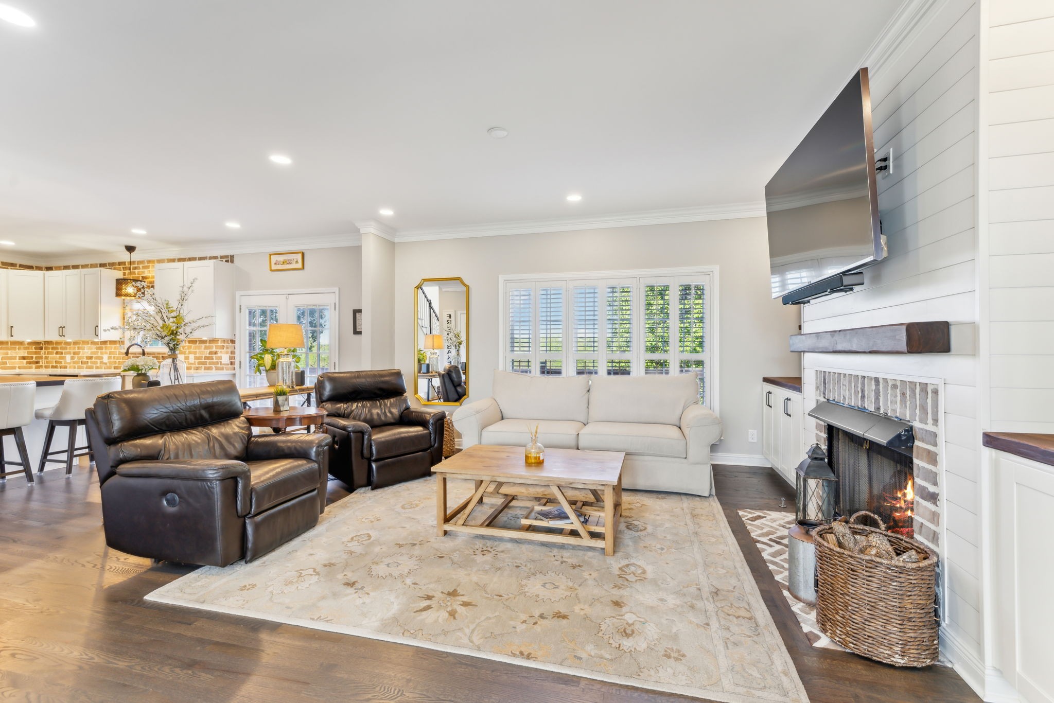 1405 Governors Ridge Ct