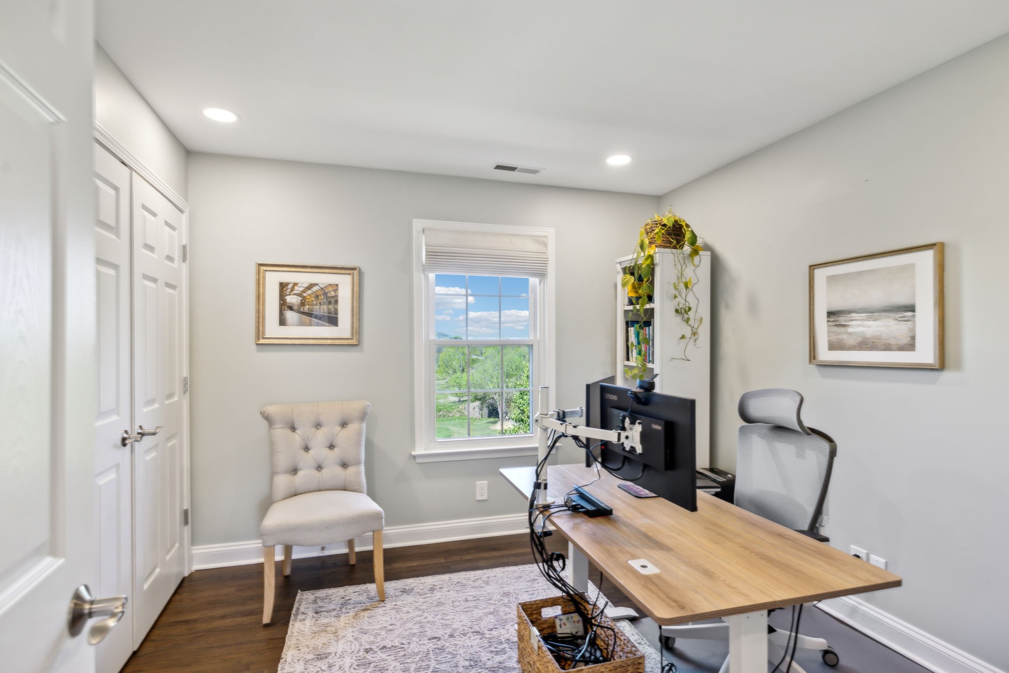 1405 Governors Ridge Ct