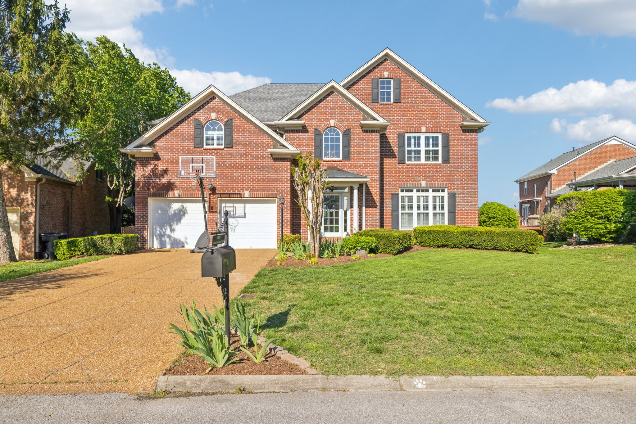 1405 Governors Ridge Ct