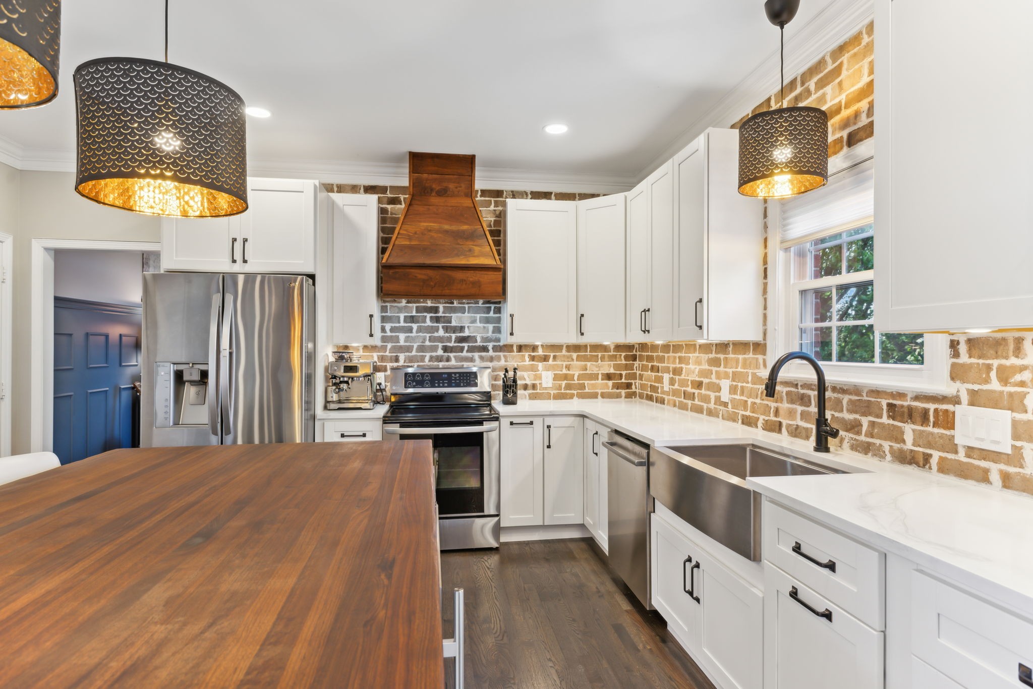 1405 Governors Ridge Ct