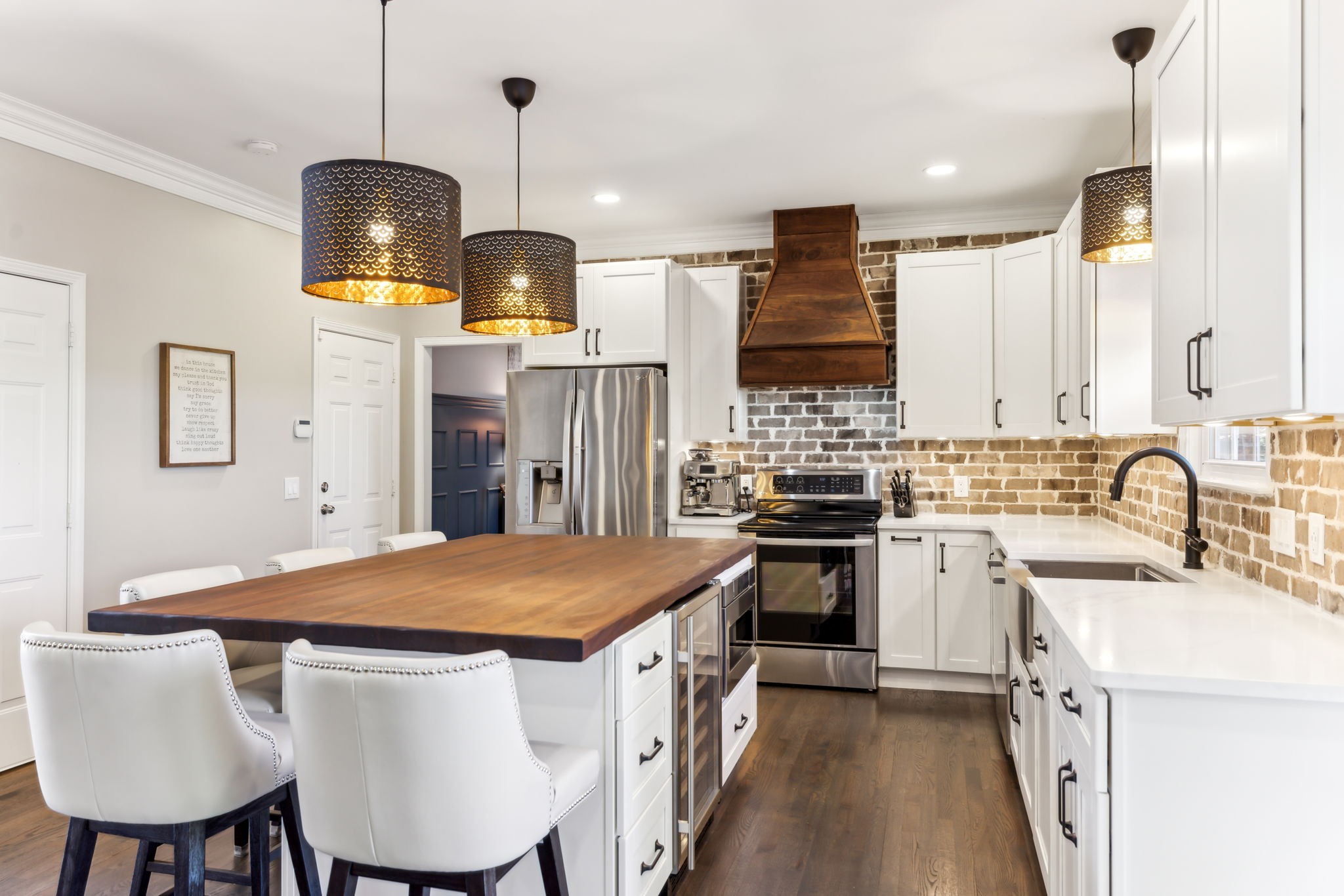 1405 Governors Ridge Ct