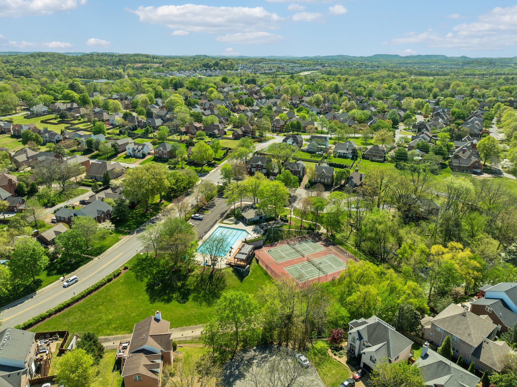 1405 Governors Ridge Ct