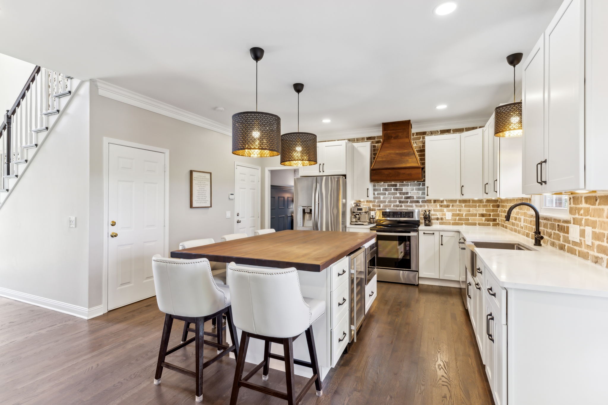 1405 Governors Ridge Ct