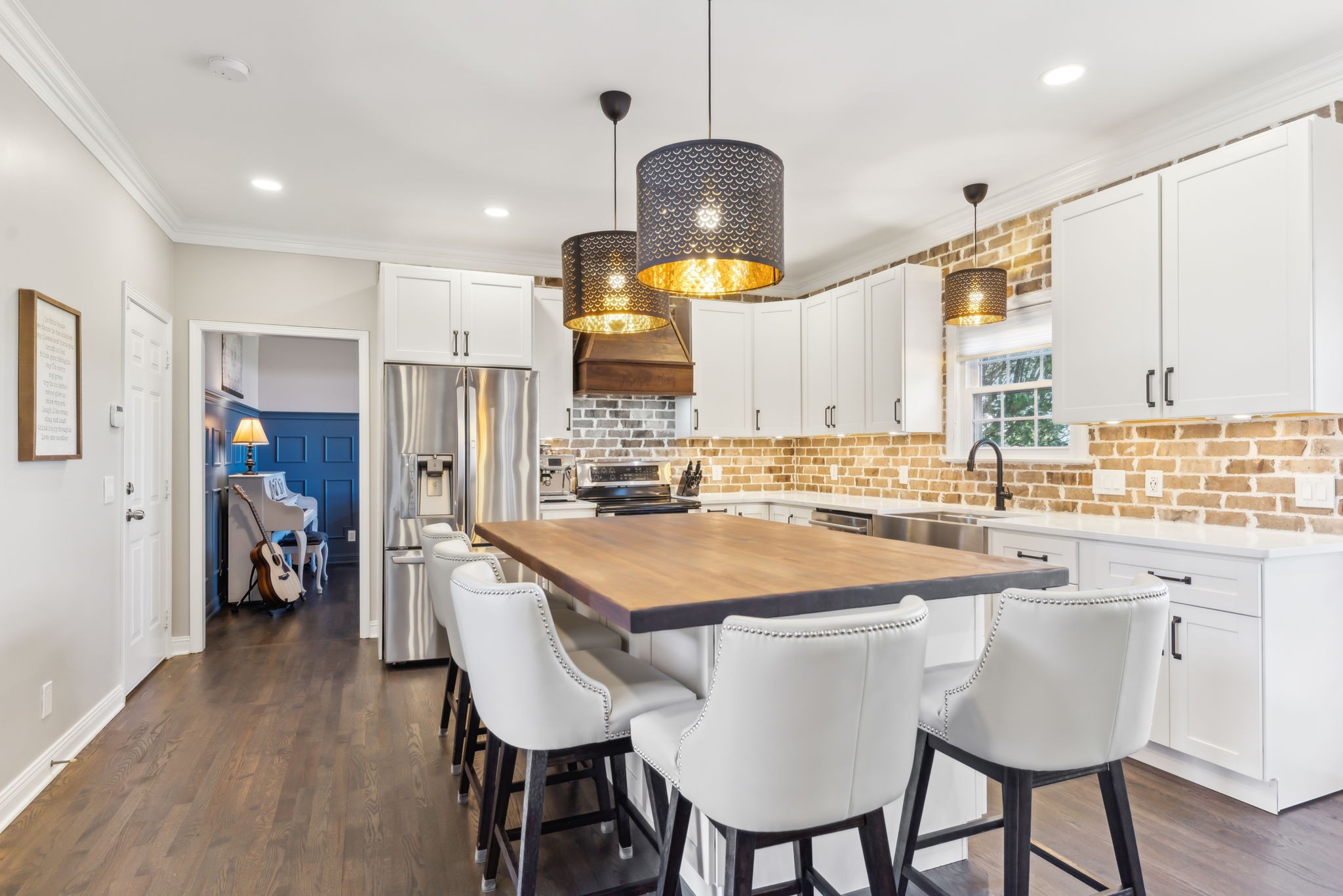 1405 Governors Ridge Ct