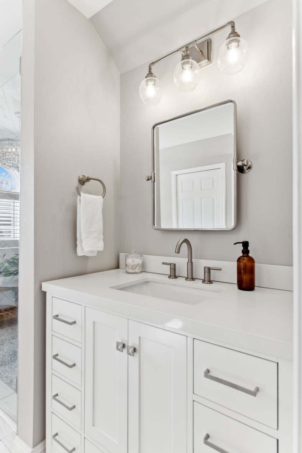 1405 Governors Ridge Ct