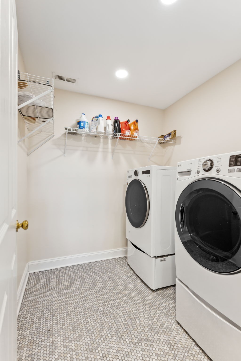 1405 Governors Ridge Ct