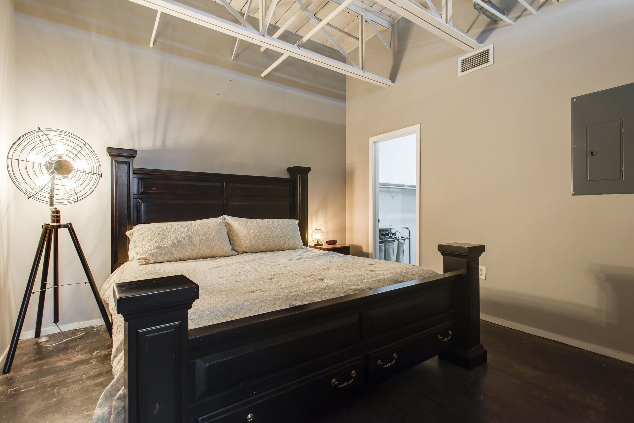 309 Church St Unit: 204