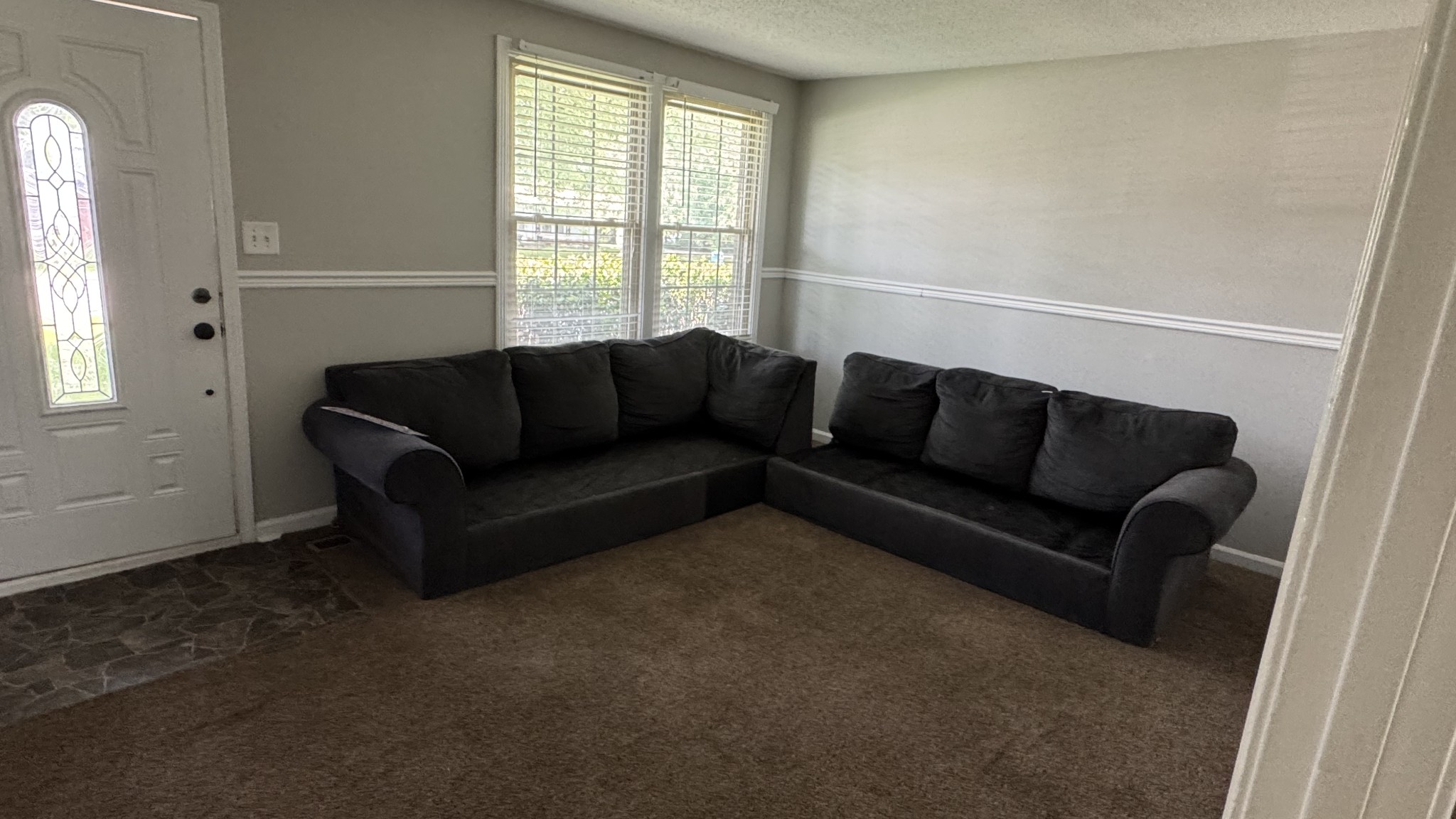 512 Yvonne Dr