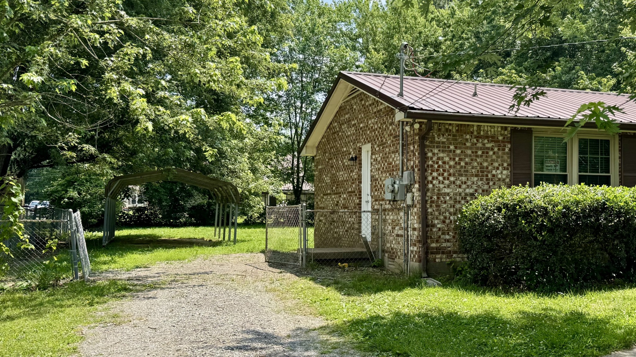 512 Yvonne Dr
