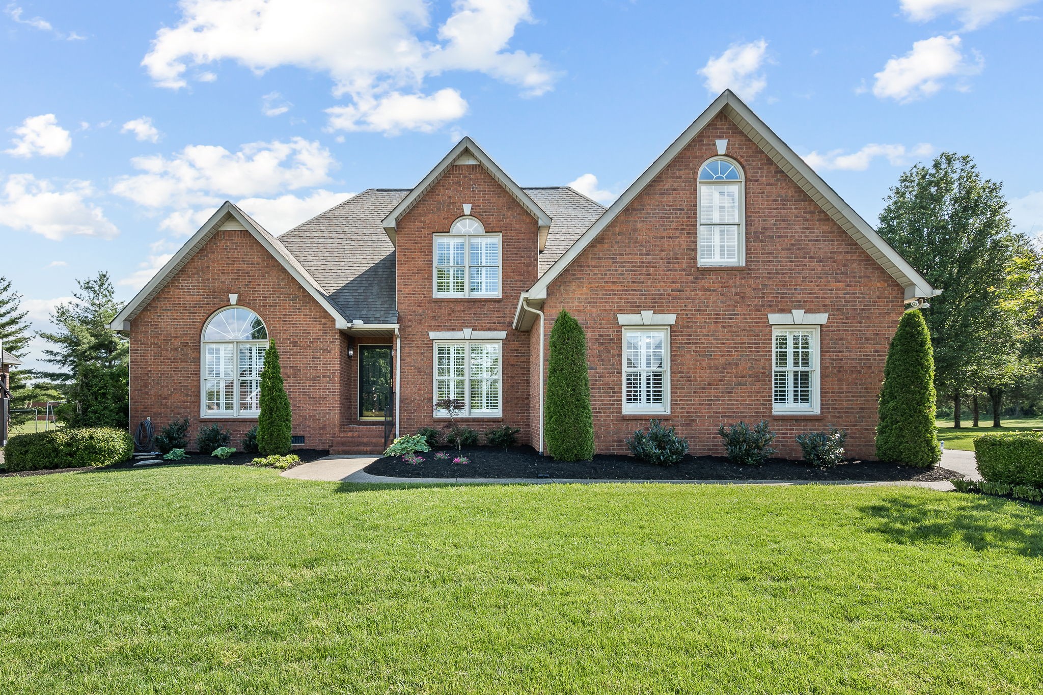 3029 Vicwood Dr