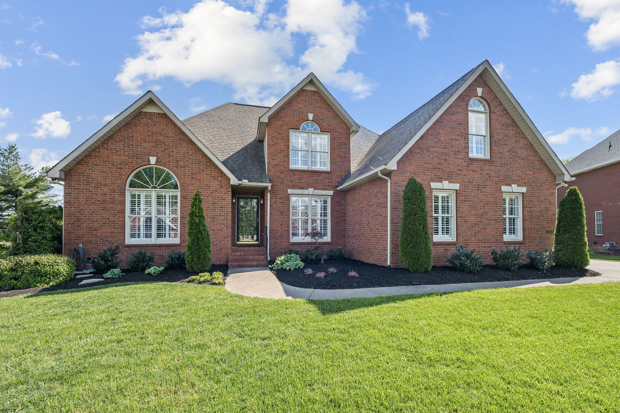 3029 Vicwood Dr