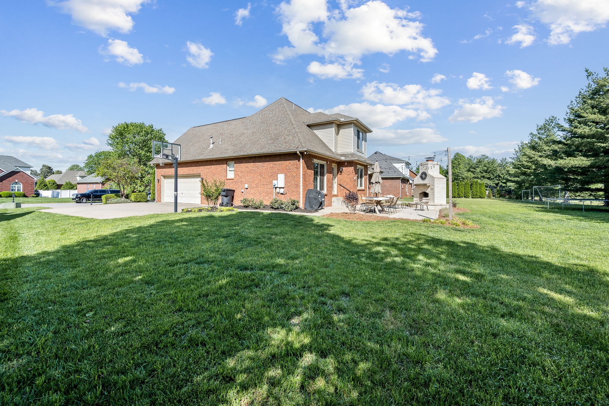 3029 Vicwood Dr