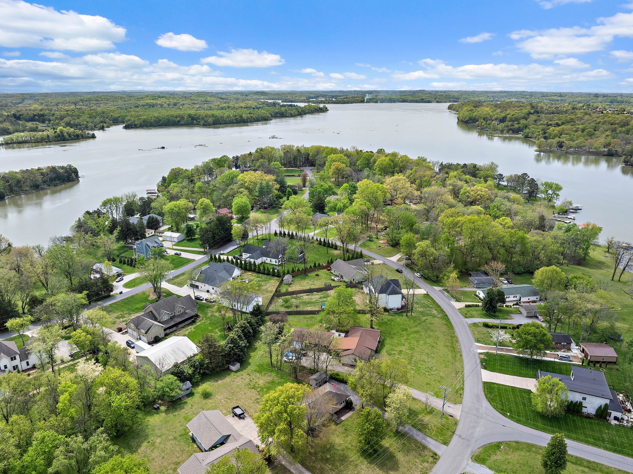 1211 Bayview Dr